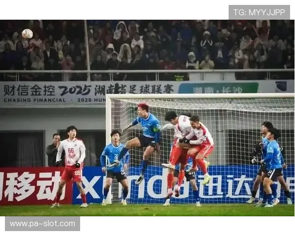 绝杀一刻对手鼓掌致敬展现体育精神与竞技场上最真诚的尊重