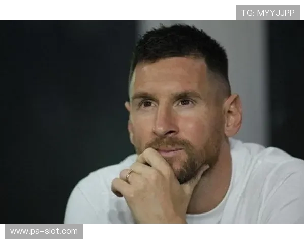 纽维尔老男孩主帅期待梅西加盟踢四个月赞扬历史最佳球员贡献